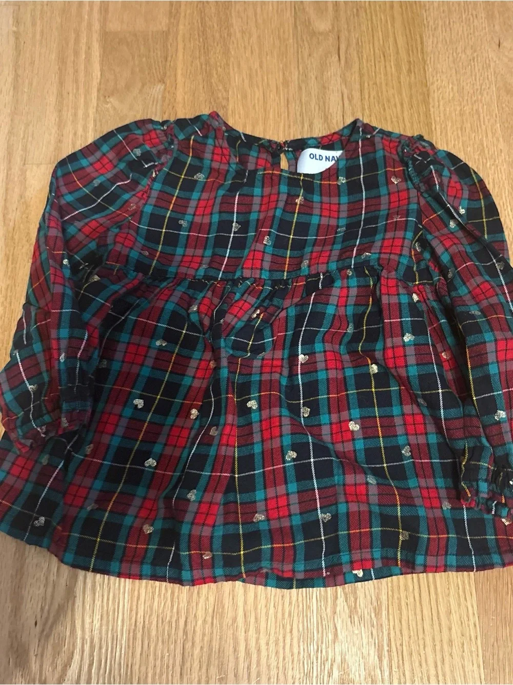 Old Navy Red Green Plaid Long-Sleeve Girls Top with Gold Heart Detail 4T